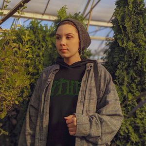 Meet your Posher, Aja